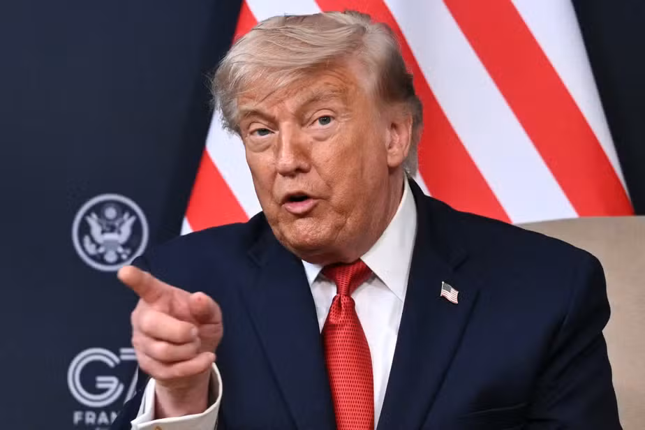 Trump indica ex-policial e fuzileiro naval para liderar ICE em meio a críticas e vacância no cargo