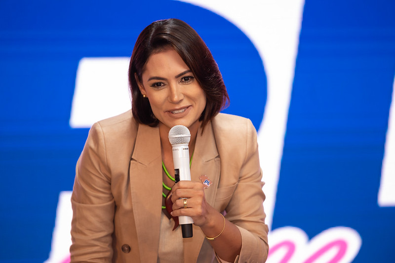 Após romper com PL Mulher, Michelle Bolsonaro lança movimento “Imparáveis” e mira Senado
