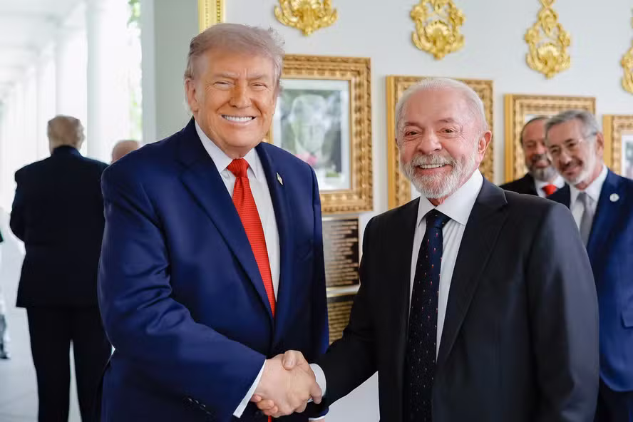 Governo Trump confirma tarifa de 25% sobre produtos brasileiros; Lula promete reciprocidade 