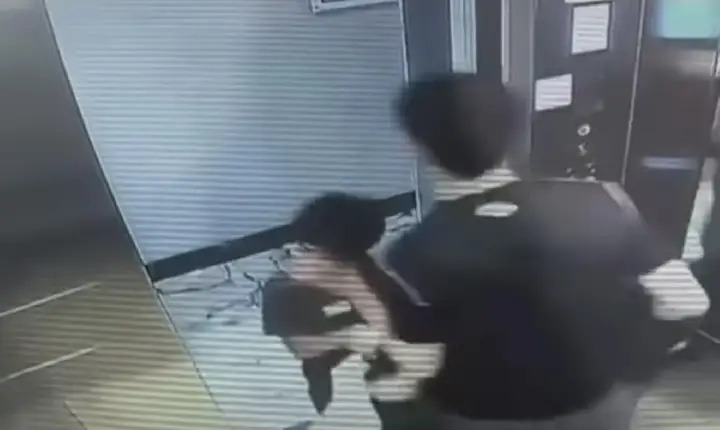 Criança autista é agredida ao tentar entrar em elevador em Belém