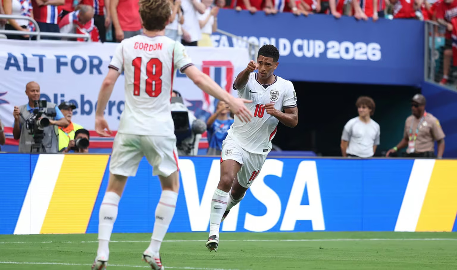 Inglaterra e Argentina se enfrentam em duelo recheado de rivalidade após 40 anos