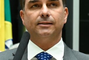 Foto de arquivo de Flávio Bolsonaro no Senado, em 2026.